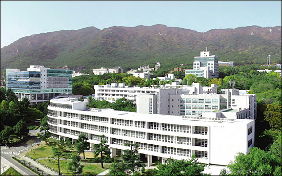 Khuôn viên Đại học Quốc gia Pusan Hàn Quốc