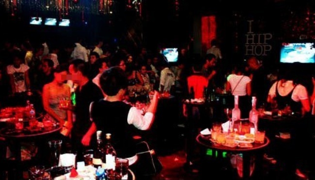 Quán bar, quán bán rượu mạnh du học sinh bị cấm không được làm