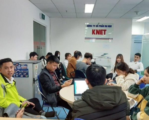 Buổi phỏng vấn của các e đi du học Hàn Quốc tại công ty tư vấn du học Knet