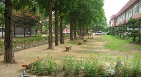 Khuôn viên của trường đại học quốc gia duy nhất tại tỉnh Gyeonggi