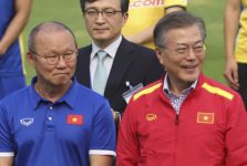Huấn luyện viên Park Hang Seo là một trong số nhiều người Hàn Quốc đã rất thành công khi làm việc tại Việt Nam