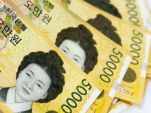 Shin Saimdang là người phụ nữ đầu tiên được Hàn Quốc lựa chọn in trên tiền Hàn Quốc