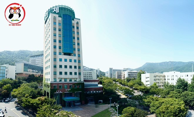 Tòa nhà chính ở Gimhae trường đại học Inje